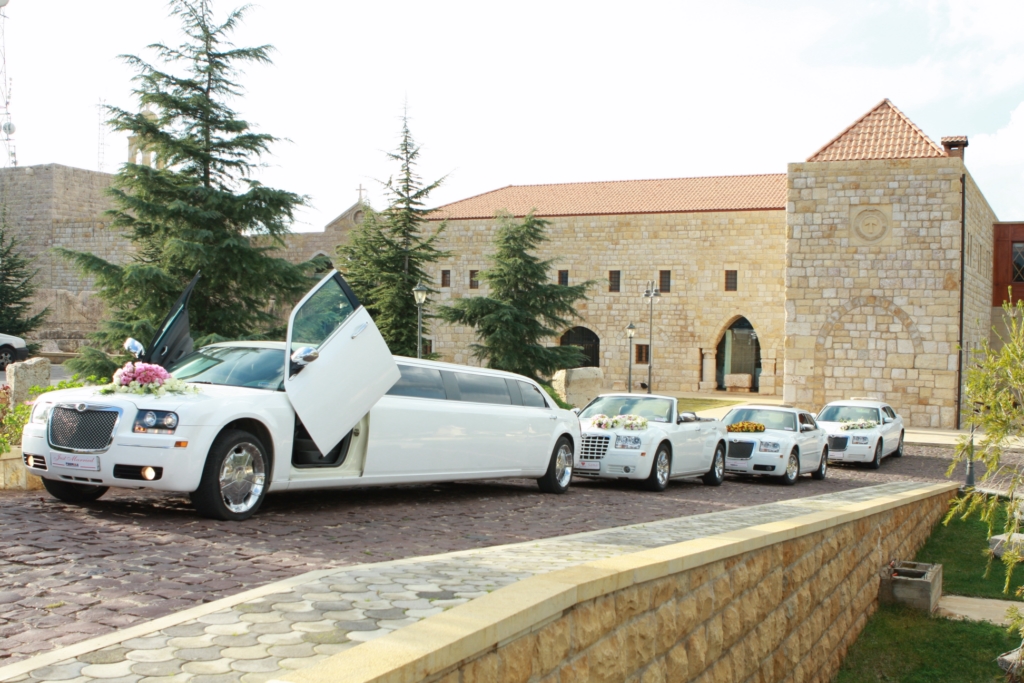 Wedding car rental at Jardin d'Amour