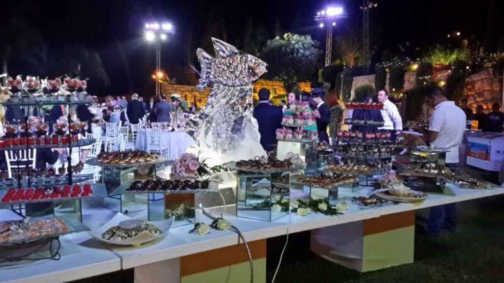 Catering and events band setup